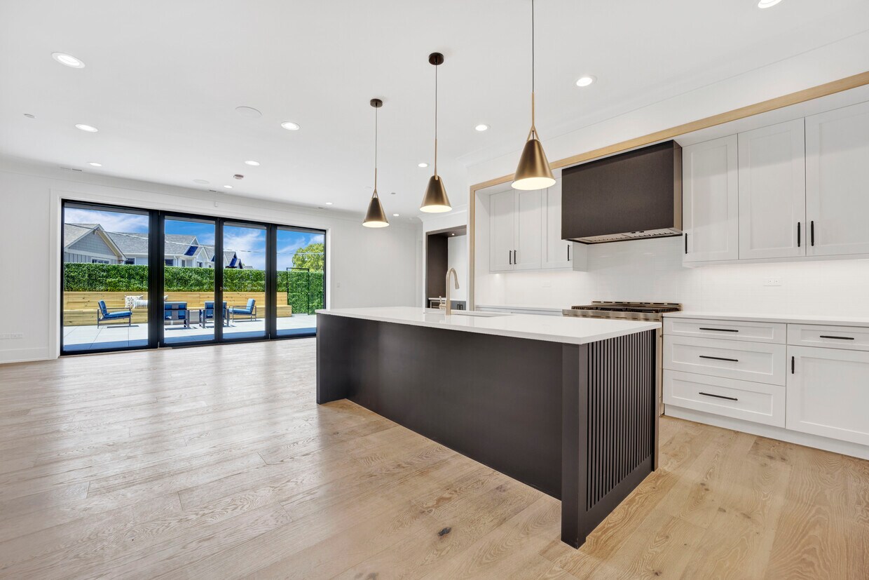 Foto principal - 4920 N Lincoln Ave