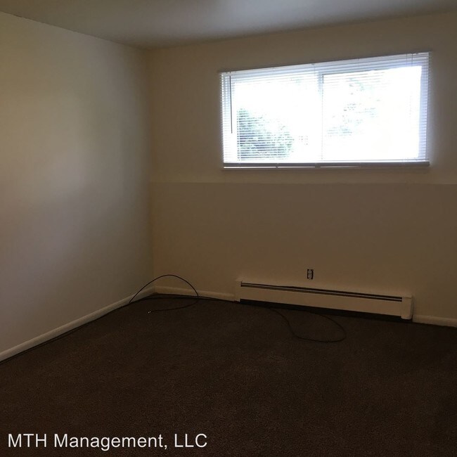 Building Photo - 1115 Dorchester Cir