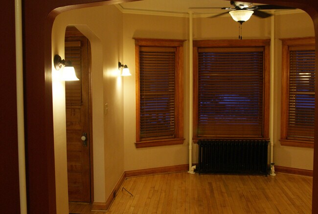 Building Photo - MN Duluth- Triplex 308 E 5th Street