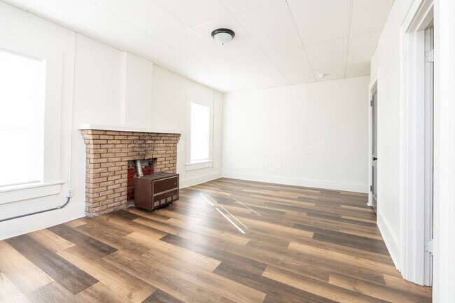 Foto del edificio - 423 N Emporia Ave