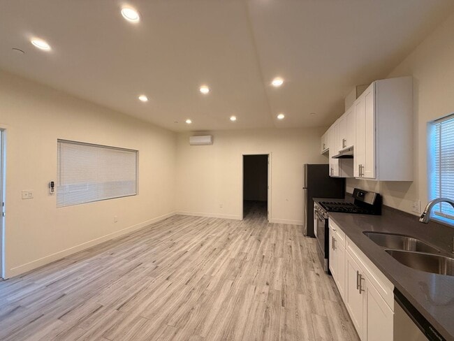 Foto del edificio - 1019 S Osage Ave