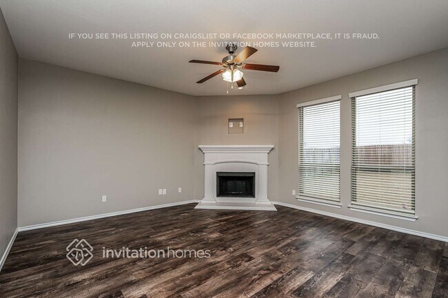 Foto del edificio - 3317 Tamarack Ln