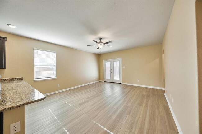 Foto del edificio - 22003 Gaynor Grove Ln