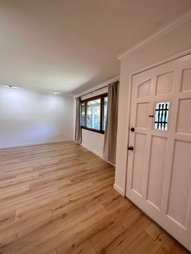 Foto del edificio - Three bedroom home