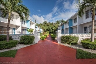 Building Photo - 9455 Bay Harbor Terrace