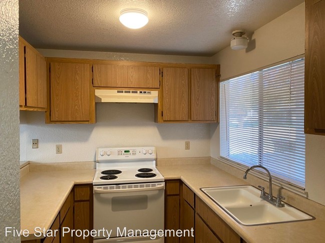 Foto del edificio - 3700 Coffee Rd