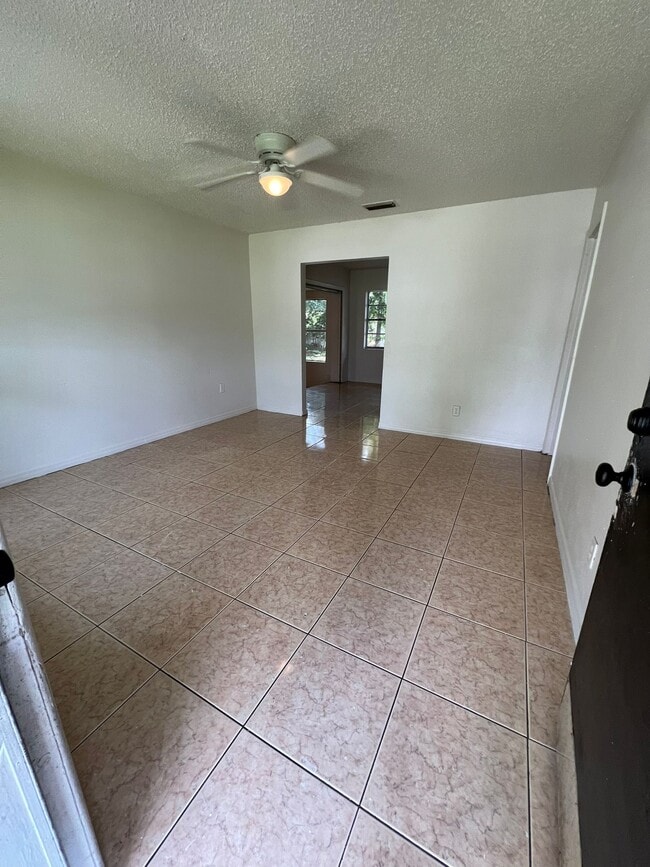 Building Photo - 5450 Juno Dr