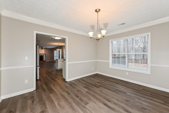 Foto del edificio - 1126 Holly Green Ct