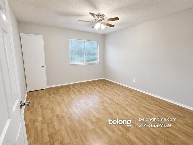 Building Photo - 807 Burr Oak Dr
