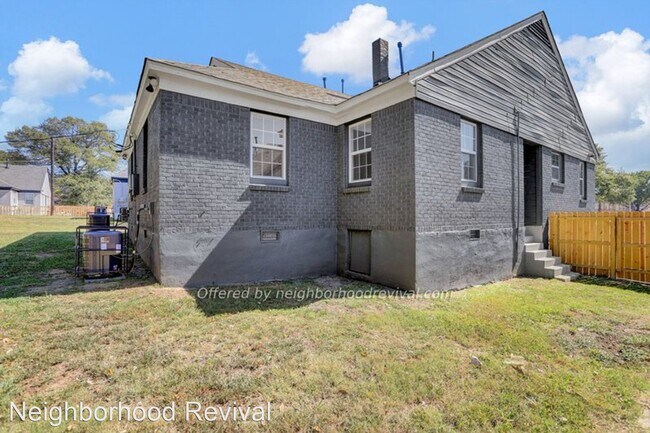 Building Photo - 2 br, 1 bath House - 3198 Walnut