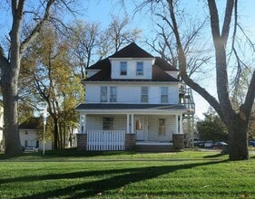 Building Photo - 710 W Seerley Blvd