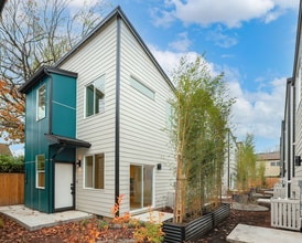 Building Photo - 4276 NE Going St