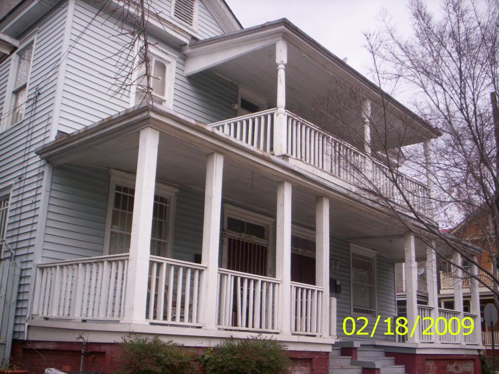 2305-07 Abercorn St - 2305 Abercorn St