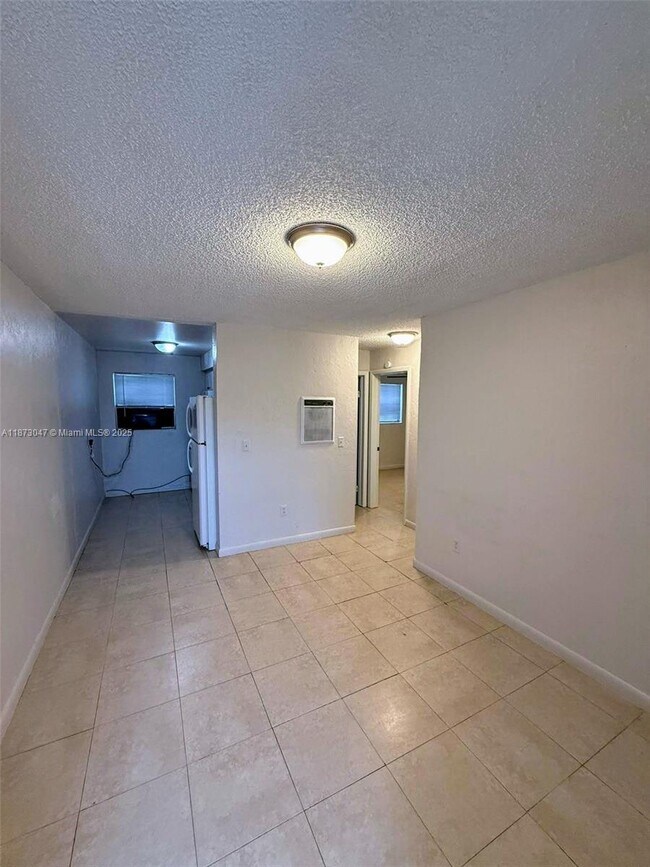 Building Photo - 14140 NW 24th Ct