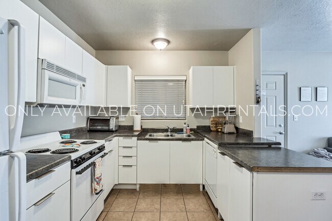 Foto del edificio - 843 E 620 N St