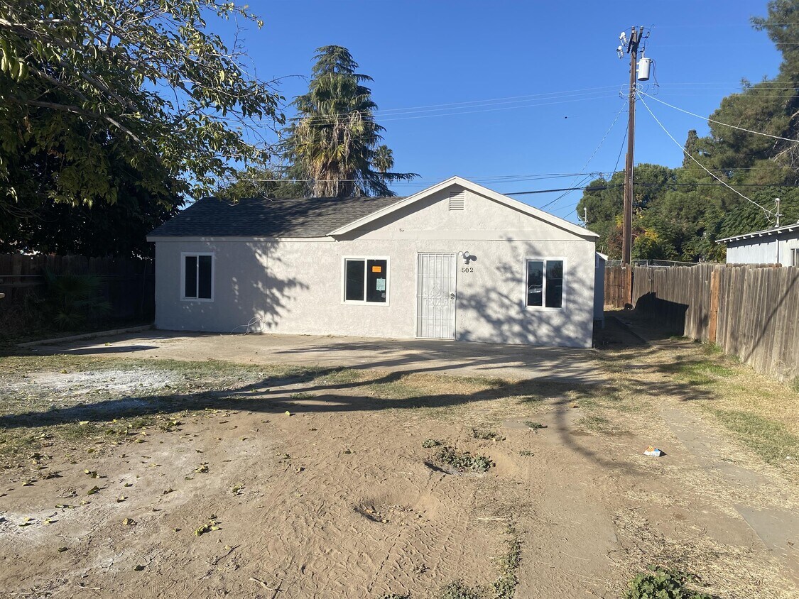 Primary Photo - 502 Washington Ave