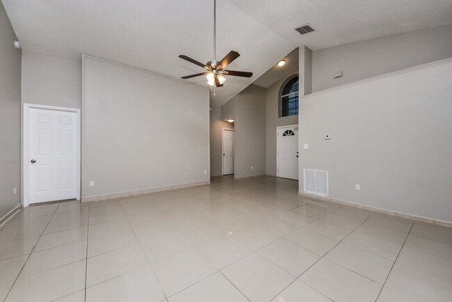 Building Photo - 11925 Hatcher Cir