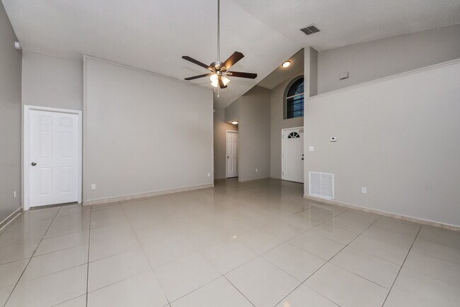 Foto del edificio - 11925 Hatcher Cir