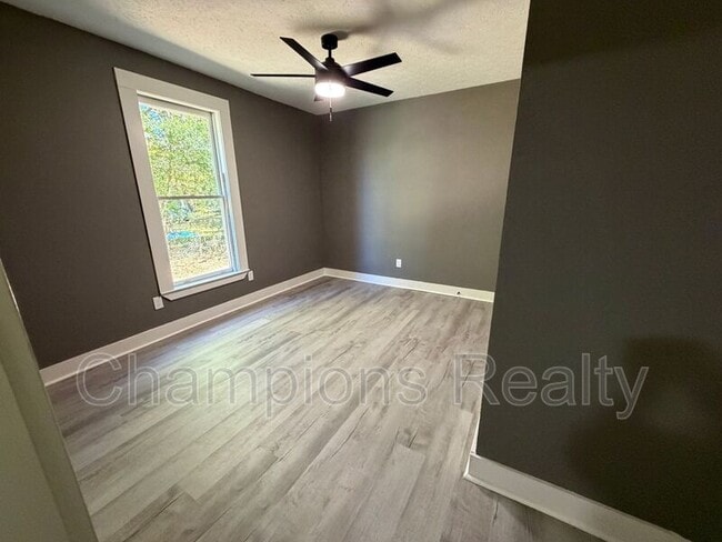 Building Photo - 948 Belvedere Dr