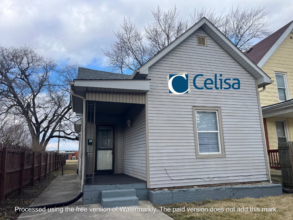 Primary Photo - 1319 Woodbine Pl