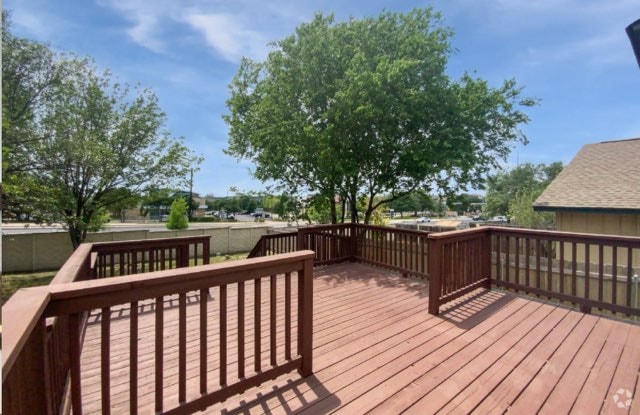 Building Photo - 9243 Vigen Cir