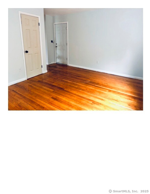 Foto del edificio - 1295 E Main St