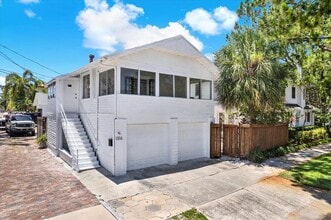 Building Photo - 1381 Oak St NE