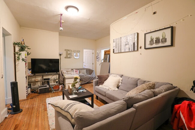 Photo - 322 St Paul St Apartment