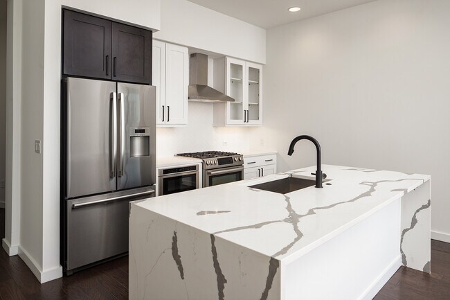Foto del edificio - The Huntley Luxury Apartments