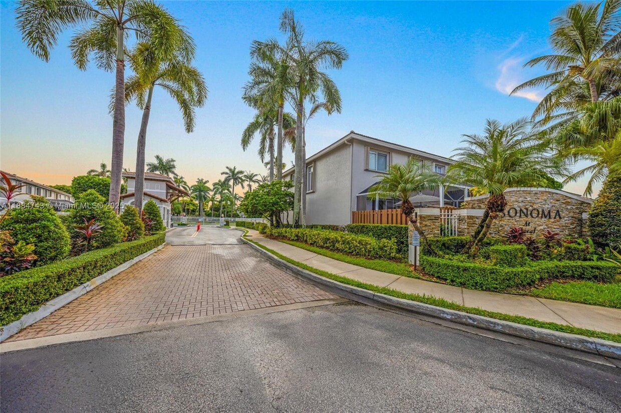 Foto principal - 5625 NW 112th Path