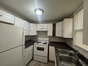 Building Photo - 6744 Bellefontaine Ave