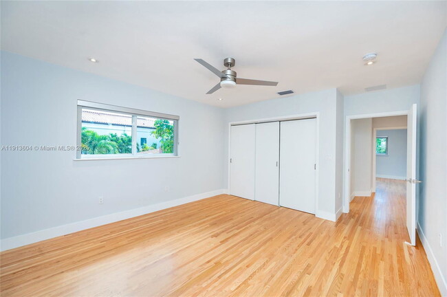 Foto del edificio - 636 Malaga Ave