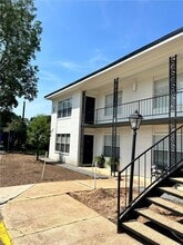 Building Photo - 4009 Old Shell Rd