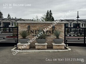 Building Photo - 425 W Balsam Ln