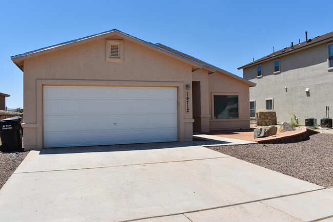 Building Photo - 14712 Far View Ct