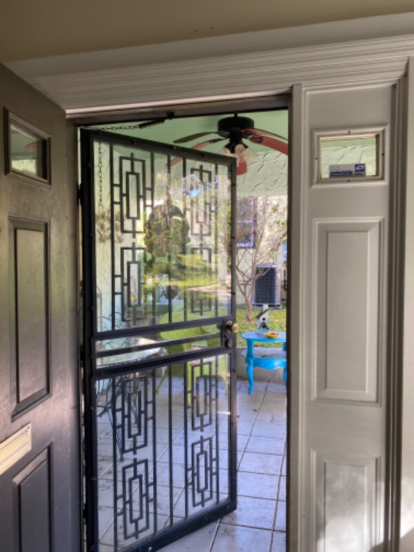 Building Photo - 1222 SE Sanchez Ave