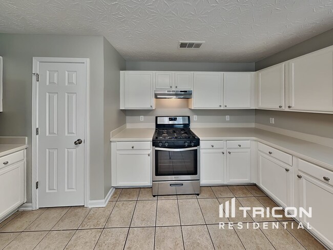 Building Photo - 186 Silver Fox Trail