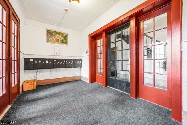 Building Photo - 2 Washburn Pl