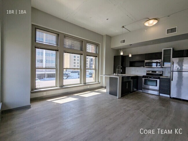 Foto del edificio - 306 E 12th St