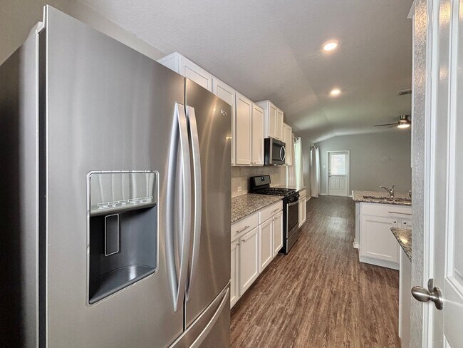 Building Photo - Beautiful 1 Story Home in Redbird Ranch!