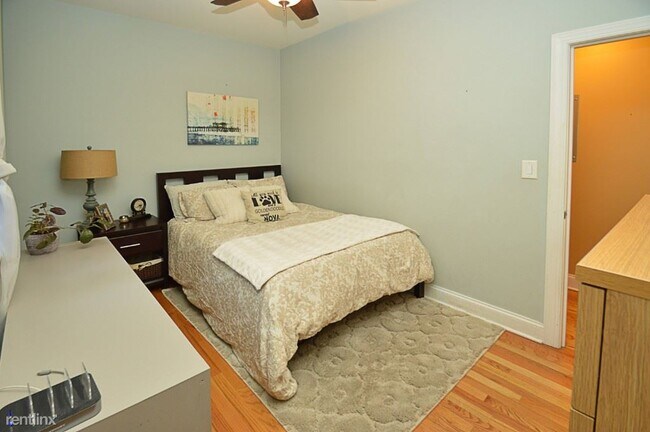 Foto del edificio - 2 br, 1 bath Condo - 3740 N Wilton Ave