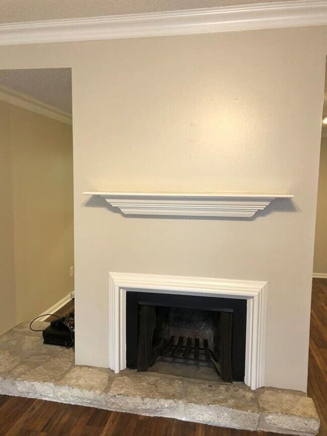 Foto del edificio - 1 Bedroom in West Campus with Pool/Washer/...