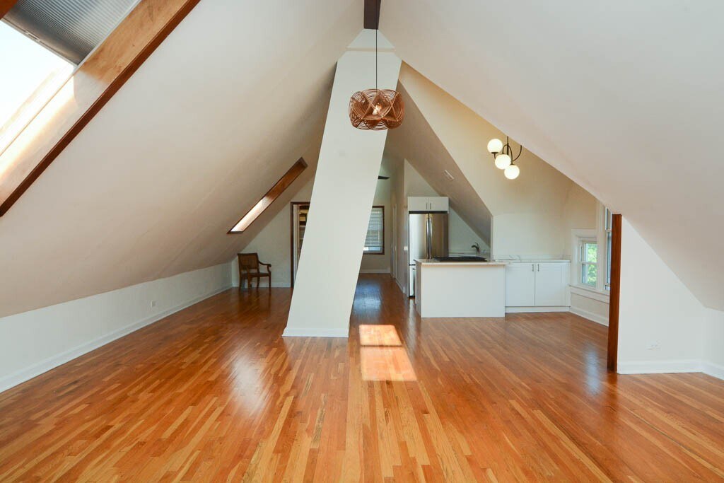 Foto principal - 1111 W Roscoe St
