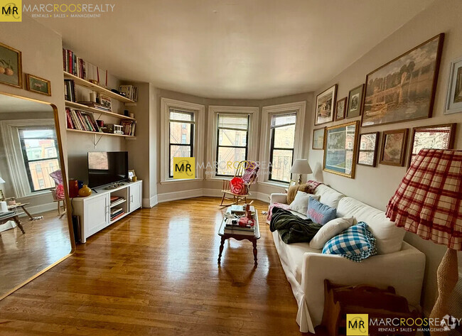 Building Photo - 223 Newbury St