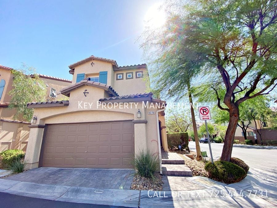 3 BEDROOM 2.5 BATH HOME NEAR BLUE DIAMOND/... House Rental in Las