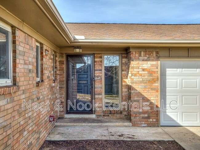 Building Photo - 5966 E 36th St