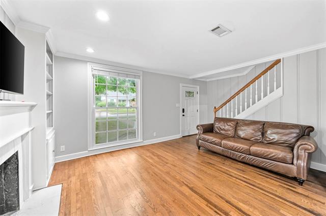 Building Photo - 3608 Stadium Dr