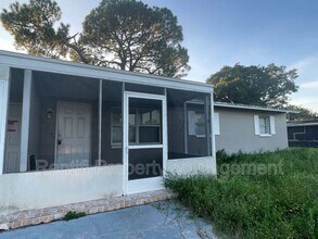 Building Photo - 44 Andora St