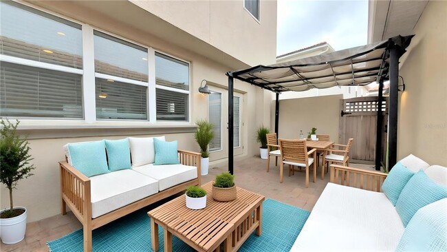 Building Photo - 3118 Camino Real Dr N