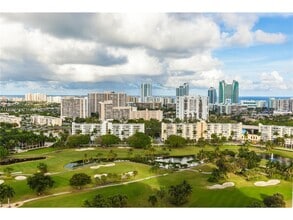 Building Photo - 1745 E Hallandale Beach Blvd